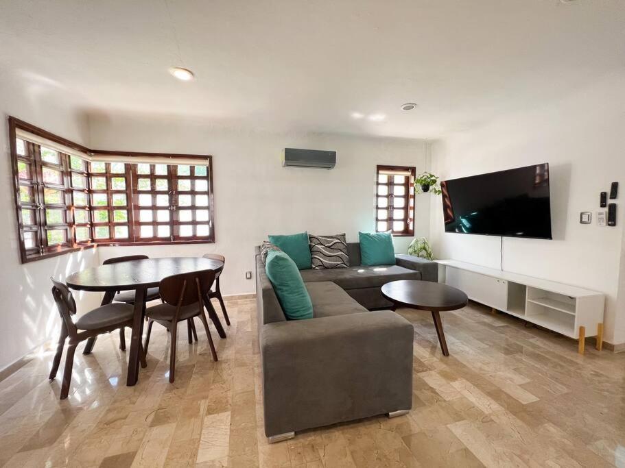 Beautiful Jungle House On A Strategic Location Villa Cancún Eksteriør bilde